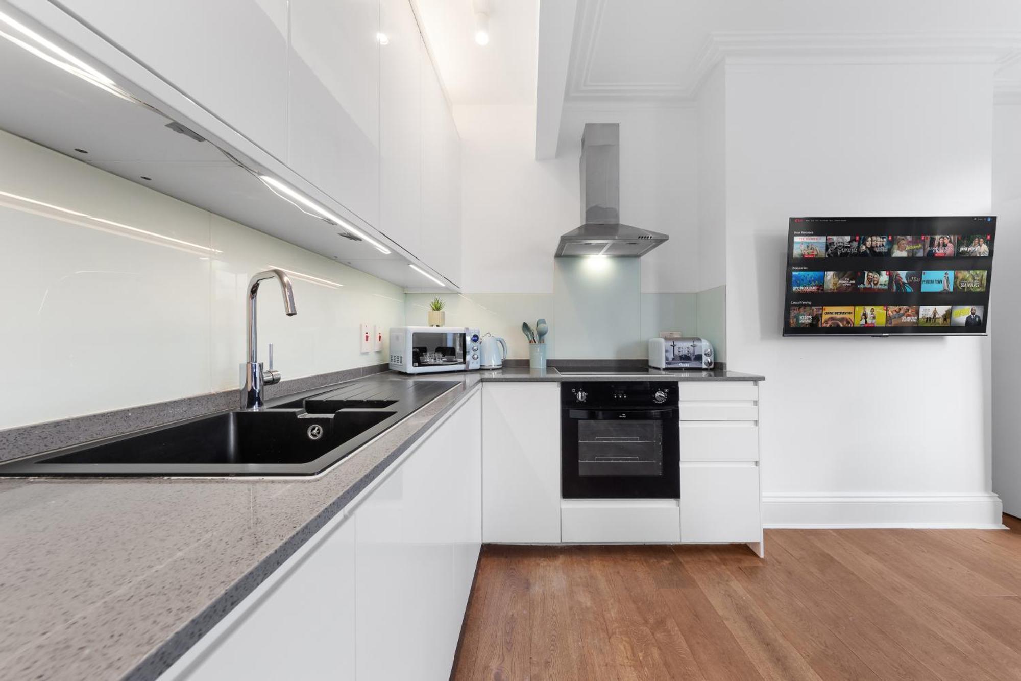 Luxury 4 Bedroom Flat With Stunning Shard View From Terrace In Central London! Next To Station, Sleeps 9 Екстер'єр фото