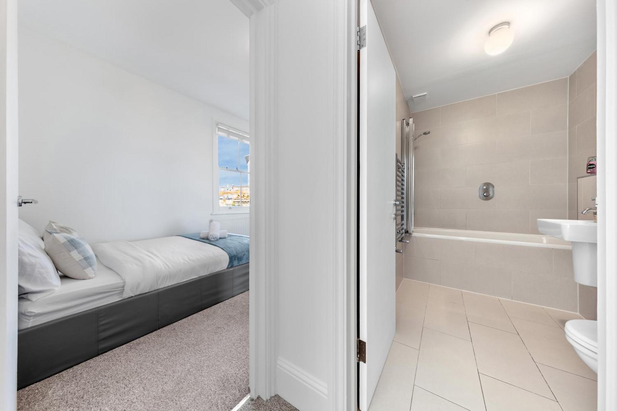 Luxury 4 Bedroom Flat With Stunning Shard View From Terrace In Central London! Next To Station, Sleeps 9 Екстер'єр фото