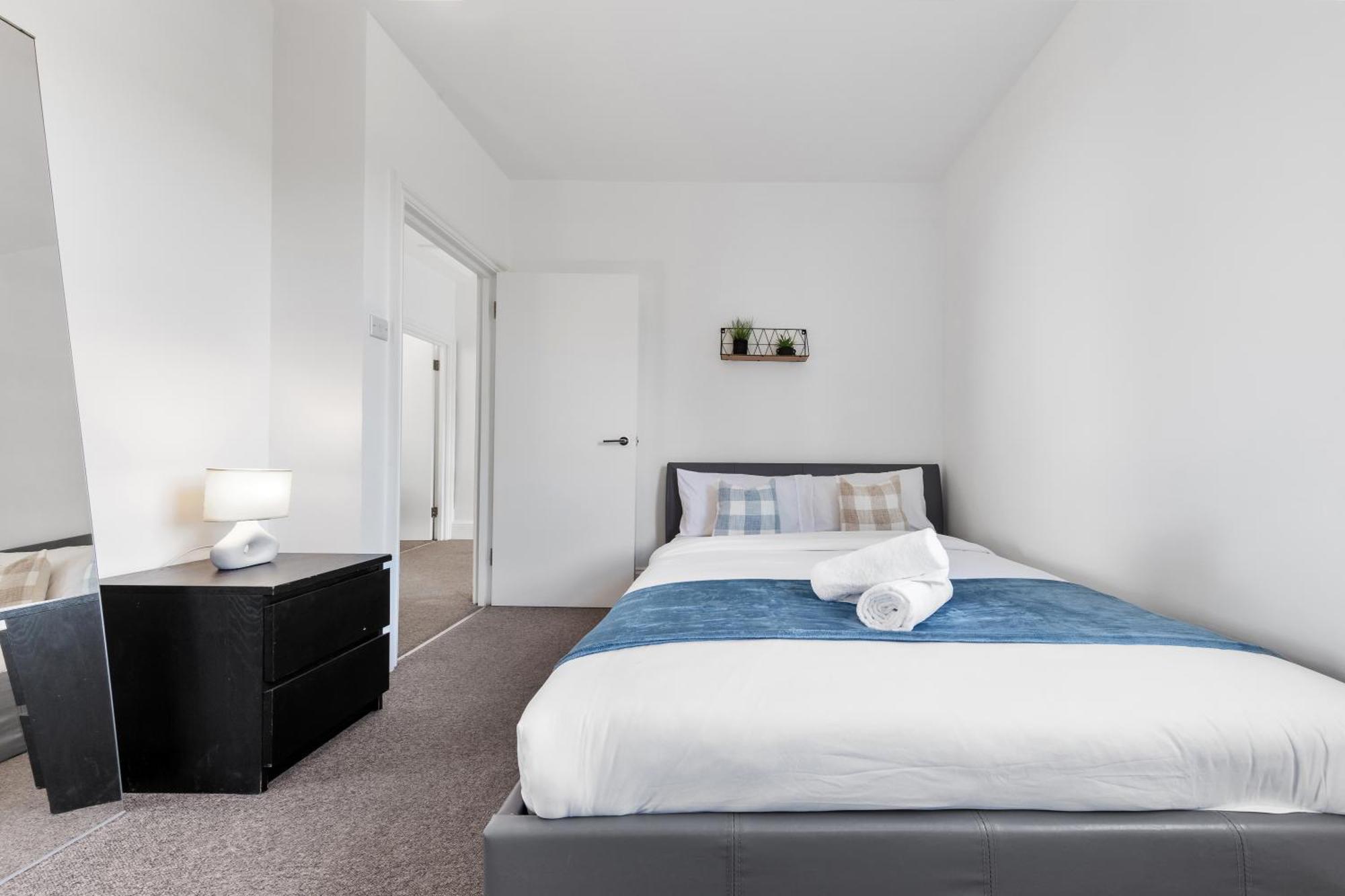 Luxury 4 Bedroom Flat With Stunning Shard View From Terrace In Central London! Next To Station, Sleeps 9 Екстер'єр фото