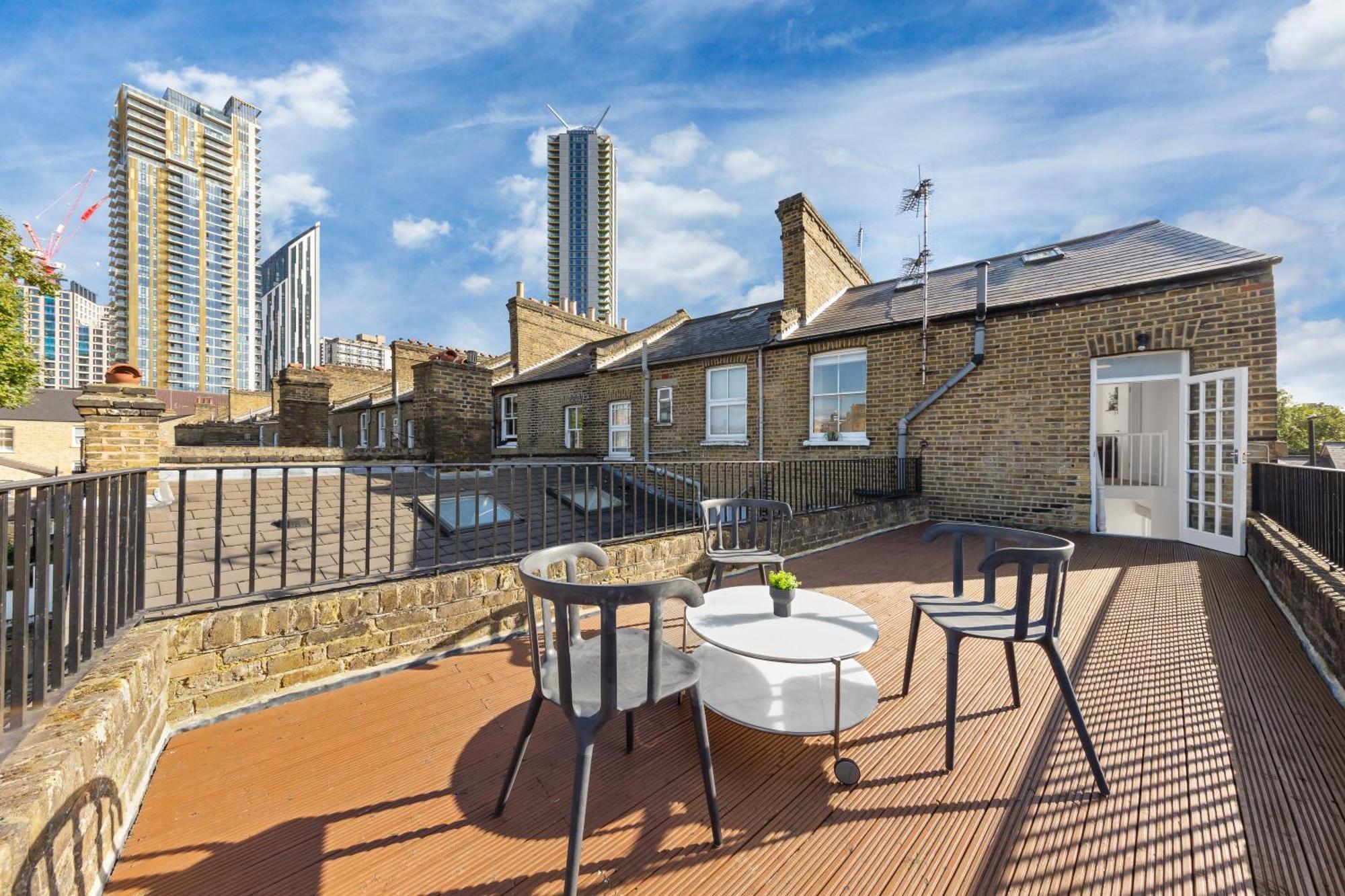 Luxury 4 Bedroom Flat With Stunning Shard View From Terrace In Central London! Next To Station, Sleeps 9 Екстер'єр фото