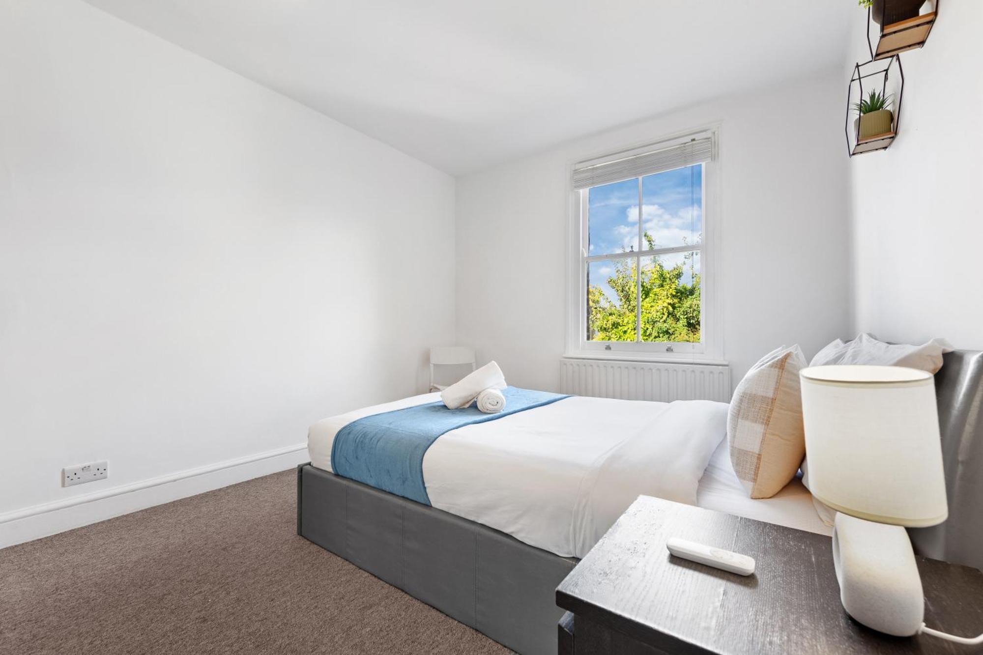 Luxury 4 Bedroom Flat With Stunning Shard View From Terrace In Central London! Next To Station, Sleeps 9 Екстер'єр фото